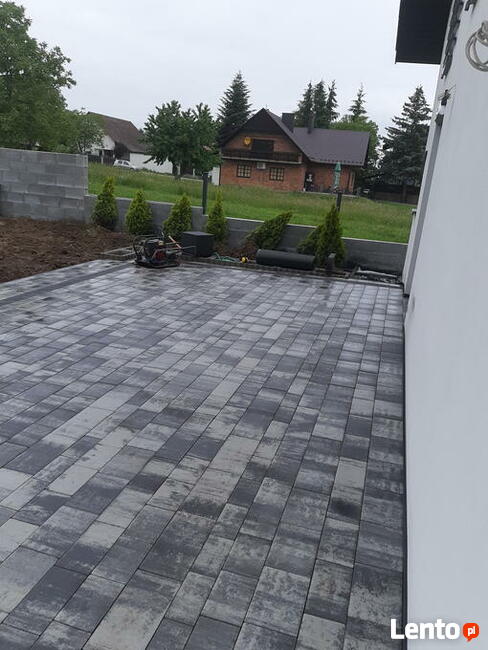 Ogrodzenia, brukarstwo, prace ziemne