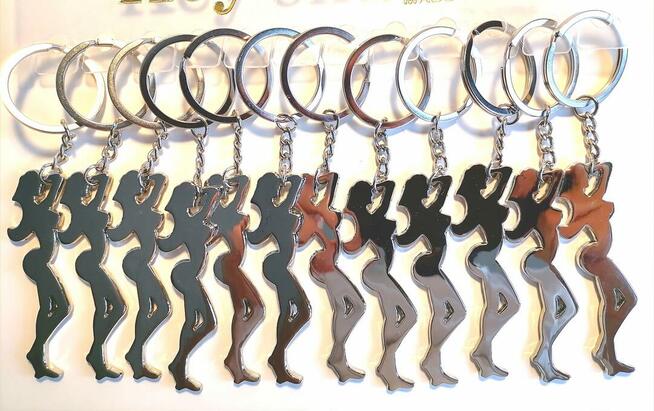 Breloki i karabińczyki do kluczy - 12 sztuk/48 PLN