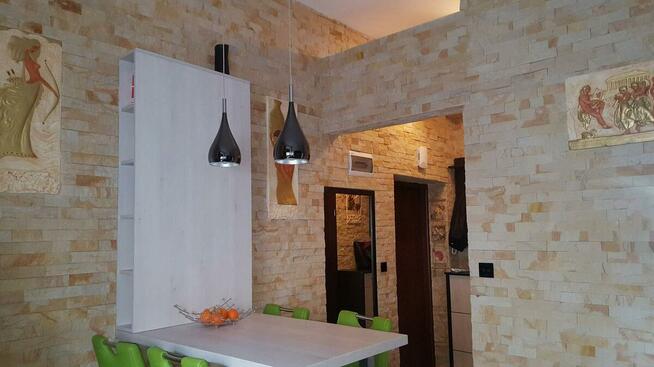 Kamień dekoracyjny ozdobny elewacyjny płytki łupek jaskółka