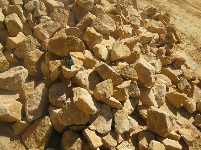 Kamień na skarpy stawu rzeki jeziora cieku wodnego 100-300