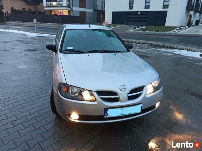 Sprzedam samochód Nissan Almera 1.5 lpg odpala i jeździ