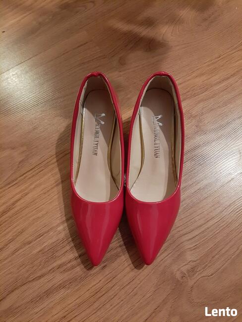 NOWE Śliczne czółenka r.37