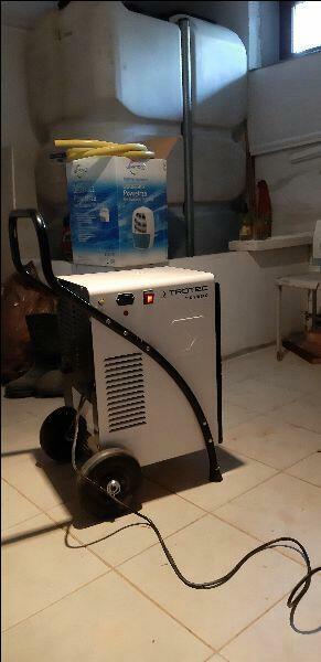 Bezinwazyjne osuszanie budynków oraz wynajem osuszaczy