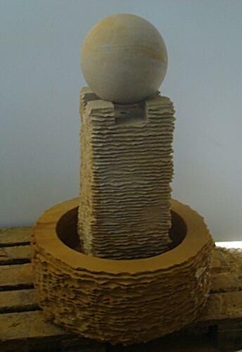 Oryginalna fontanna, piaskowiec, kamień