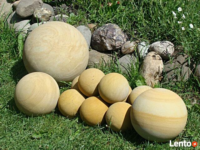 Kule z kamienia naturalnego - piaskowiec