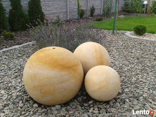 Kule z kamienia naturalnego - piaskowiec