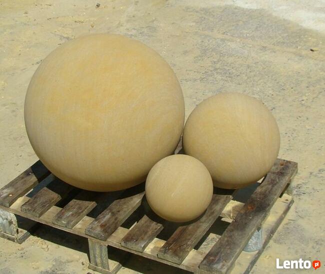 Kule z kamienia naturalnego - piaskowiec