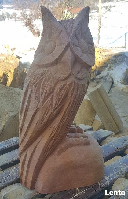 Rzeźba sowy z kamienia - piaskowiec