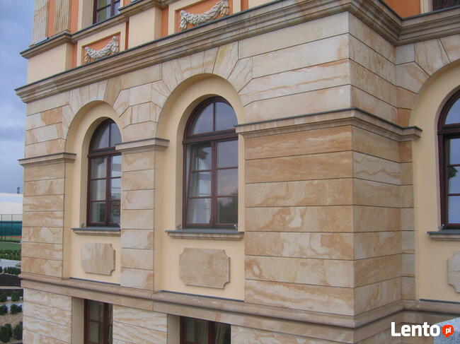 Płyty z kamienia na dworek pałac dom ściany