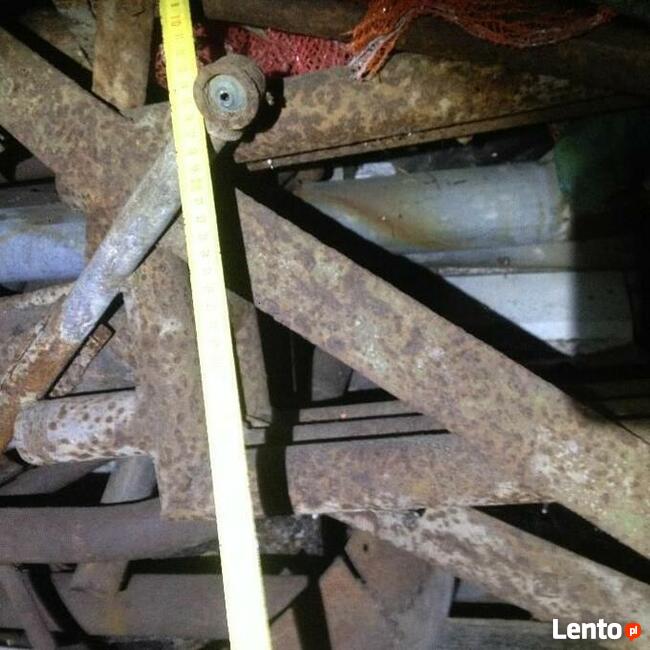 Słupy rury na tablicę ogłoszeniową 3.5 i 4.5m wysokie okazja