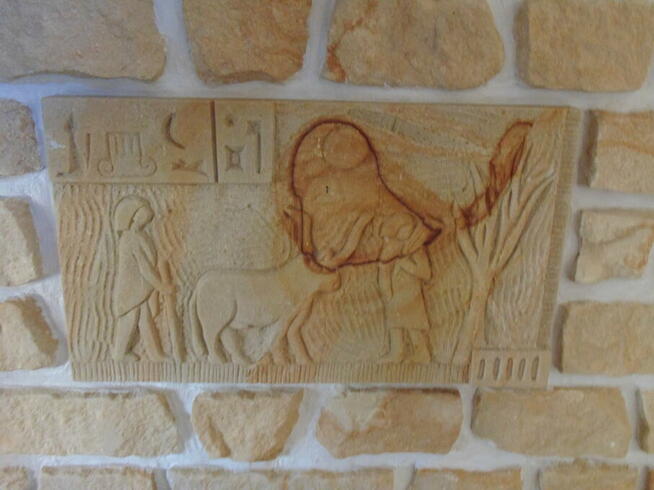 Kamień naturalny piaskowiec na kominek