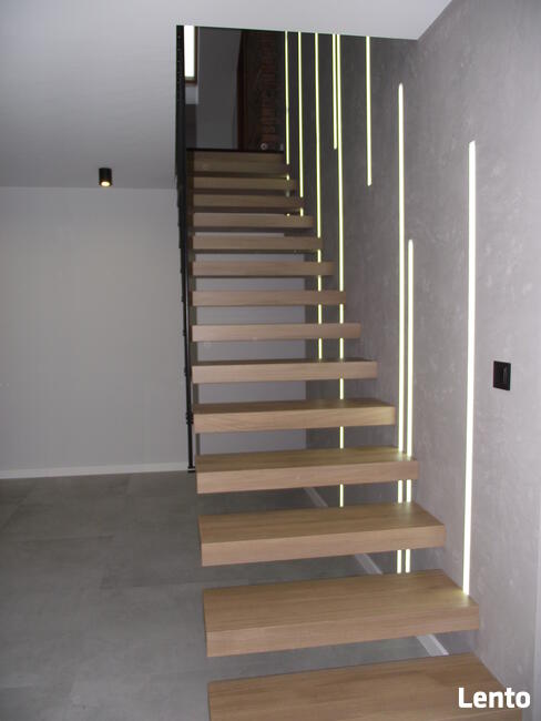 Schody i podłogi z drewna. Legar-stolarstwo