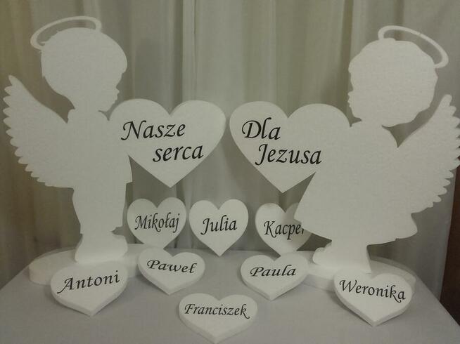 Aniołki z sercami dekoracja Pierwsza Komunia