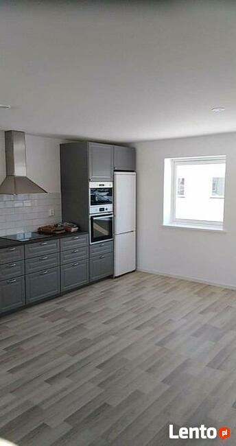 Malowanie, szpachlowanie, tapetowanie.