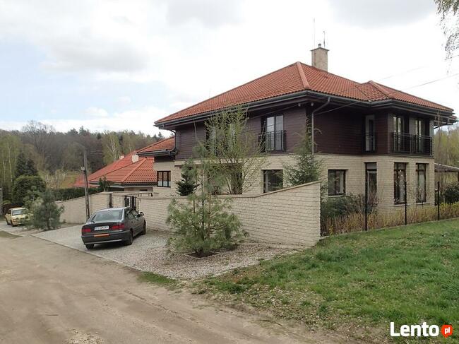 kamień ozdobny na ściany domu w stylu włoskim