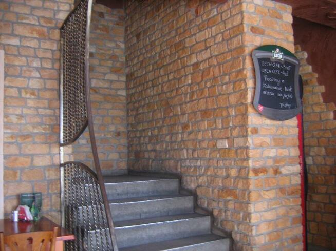 piaskowiec na ścianę