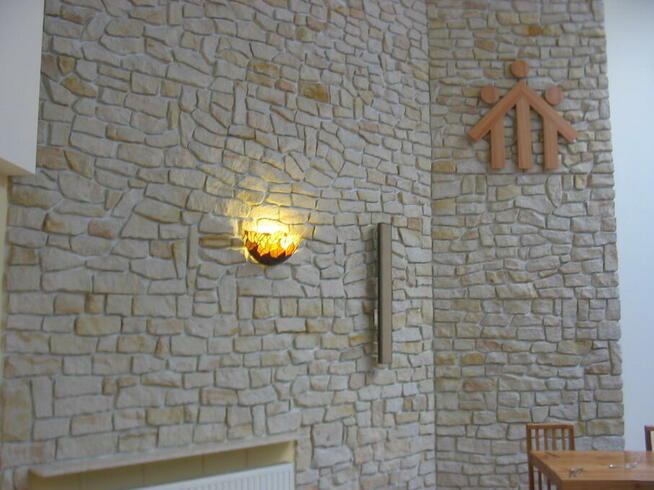 piaskowiec na ścianę