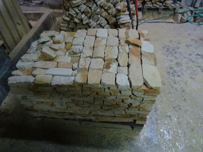 kamień dekoracyjny zewnętrzny