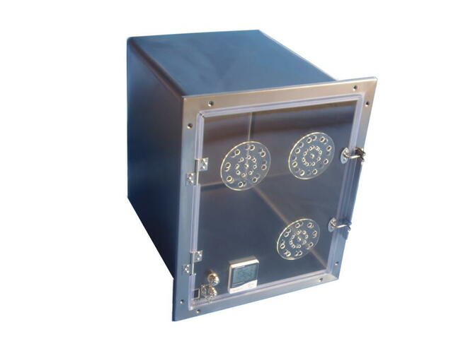 Klatka weterynaryjna do terapii tlenowej