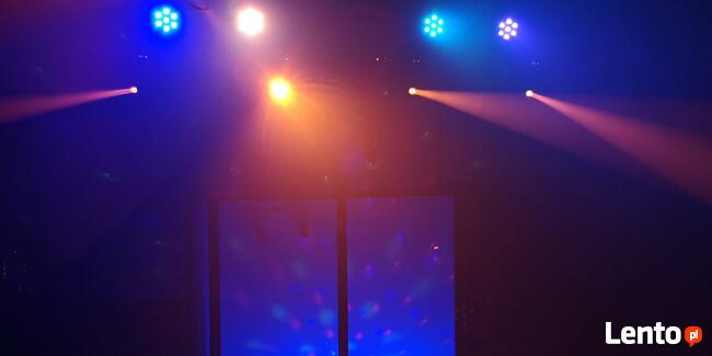 samochód na wesele, auto do ślubu i do rozwożenia gości, DJ