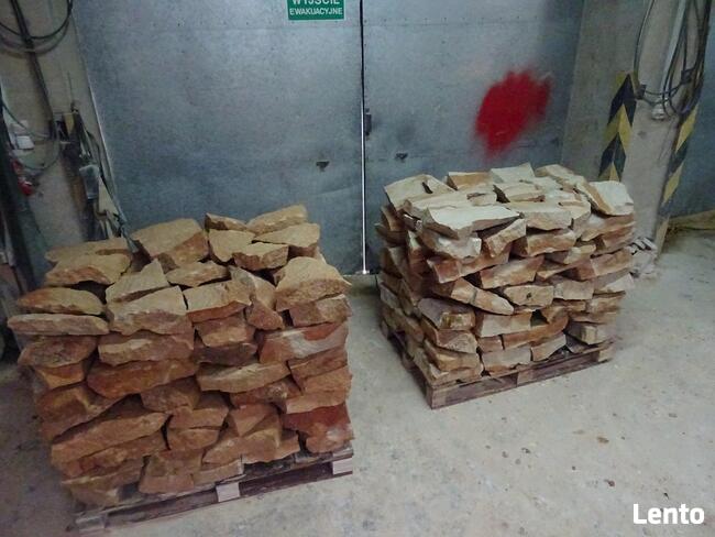 płaski naturalny żółty kamień ogrodowy