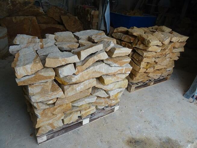 Murki ozdobne w ogrodzie