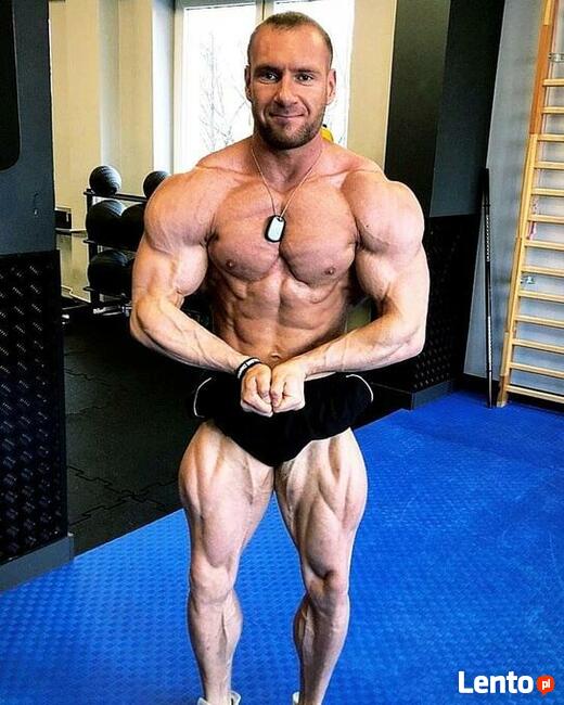 Krystian Łukaszewicz - trener personalny z międzynarodową l