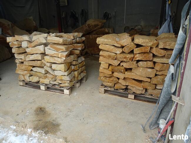 płaski naturalny żółty kamień ogrodowy