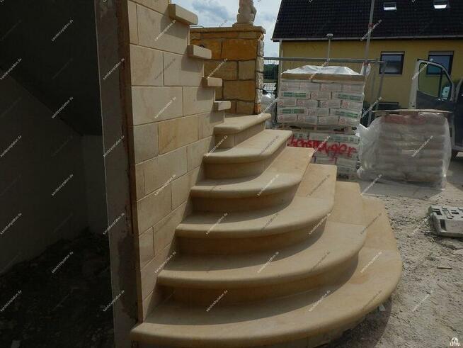 Schody kamienne bloki piaskowca schody z bloków piaskowca