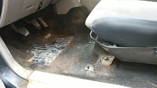 Czyszczenie samochodów, polerowanie lamp, lakieru