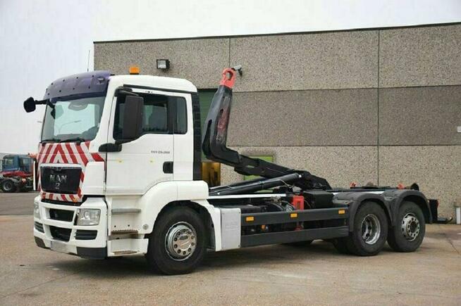 Transport odpadów-usługi transportowe hakowcami