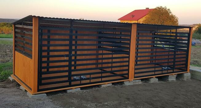 Kojec dla psa pomieszczenie na narędzia opał lub śmieci