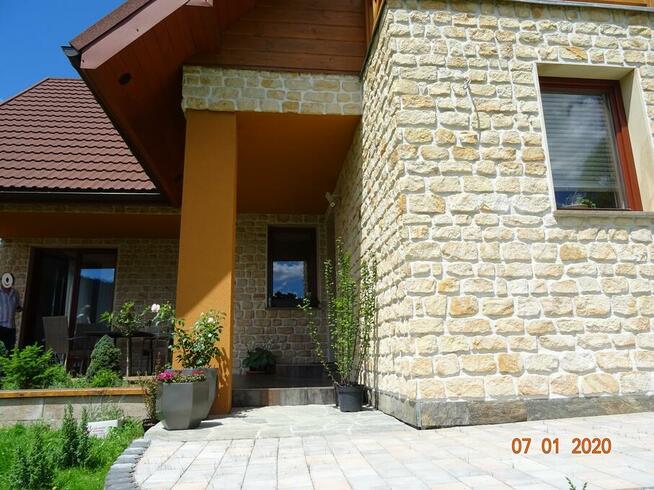 elewacyjny kamień rzędowy