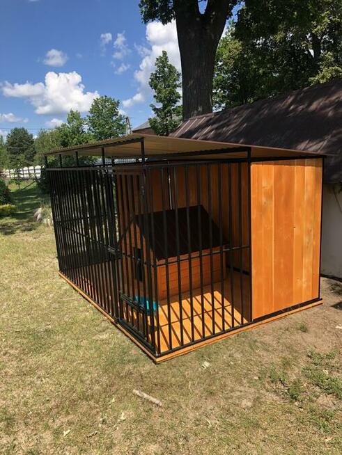 Kojec dla psa pomieszczenie na narędzia opał lub śmieci