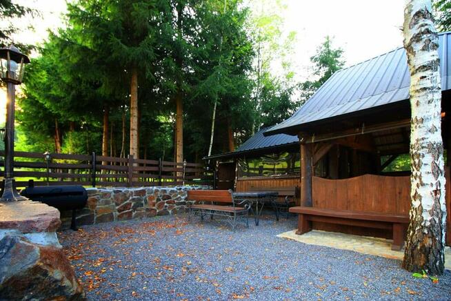 OSADA MODRZEWIOWE WZGÓRZE