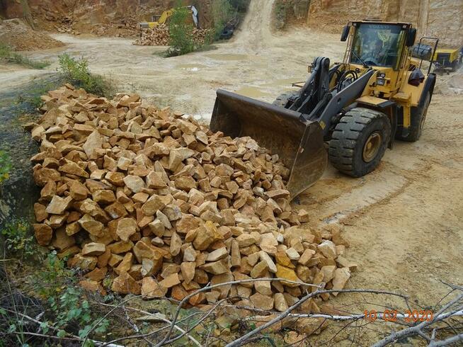 Kamień na oczko wodne staw skarpy Wieluń Wrocław Opole