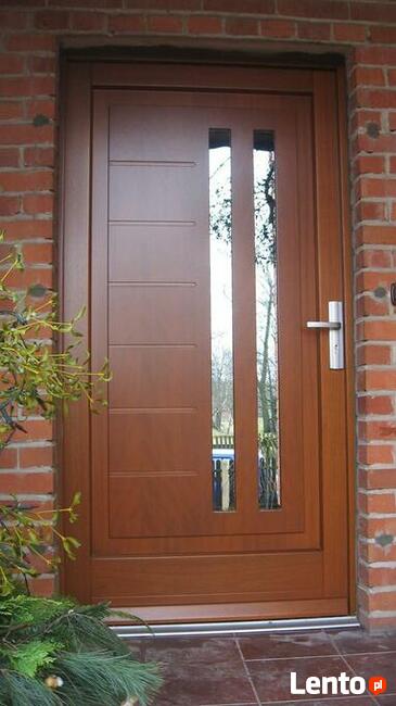 Drewniane drzwi zewnętrzne wejściowe od producenta