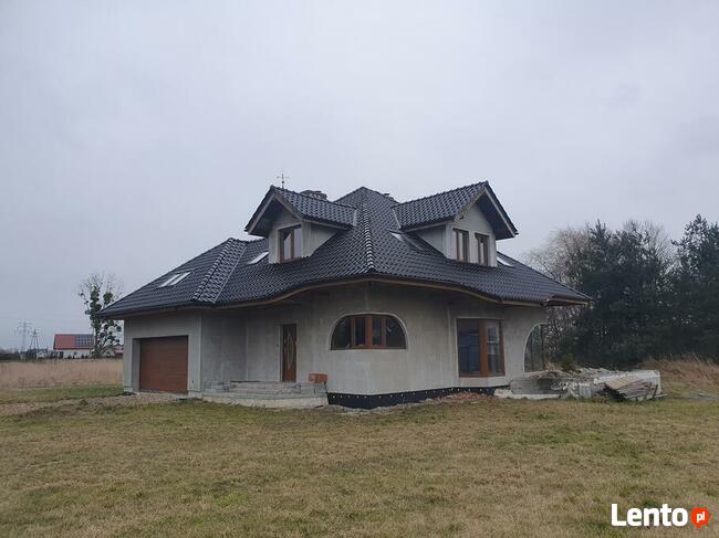 atrakcyjny nowy dom 2 garaże