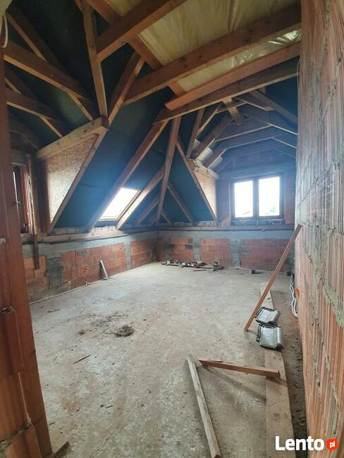 atrakcyjny nowy dom 2 garaże