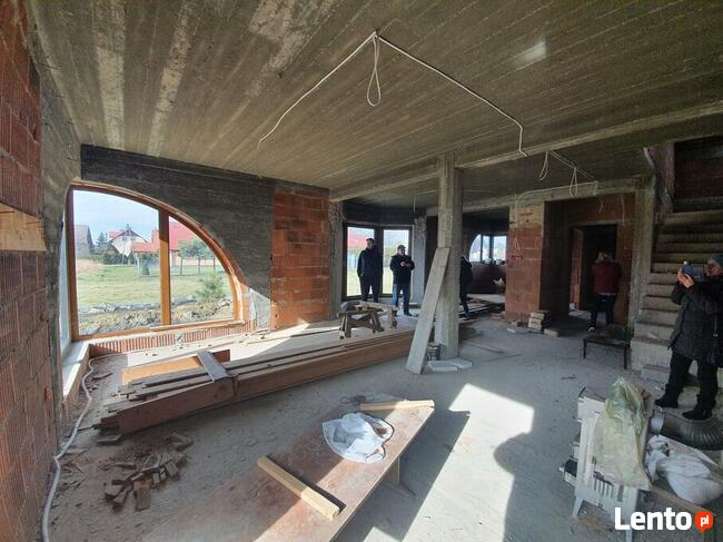 atrakcyjny nowy dom 2 garaże