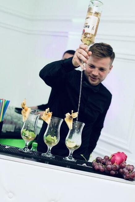 Barmani na Wesele - Płock & Mobilne Bary LED & FotoBudki itd