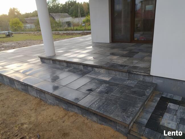 Układanie kostki brukowej