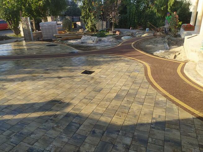 Układanie kostki brukowej