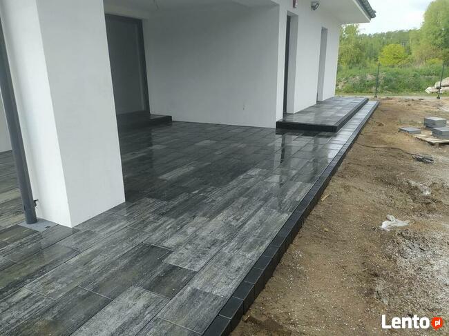 Układanie kostki brukowej