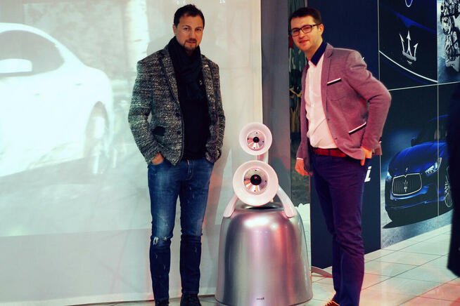 Mała architektura - laminaty, kompozyty. Siedziska, lady itp