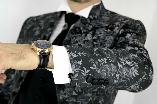 Garnitur męski z kamizelką i krawatem kwiaty XXXL