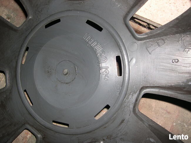 Kołpak samochodowy plastikowy