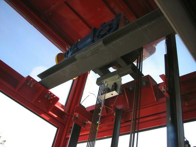 Serwis podnośników, winda, i żurawi.