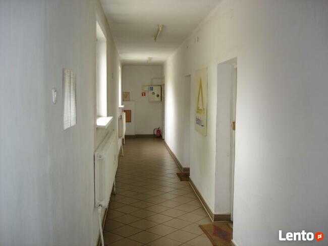 Dwa pokoje na pomieszczenia biurowe 27,94 m²