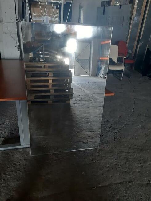 lustro 4mm wpuszczone w płytę meblową